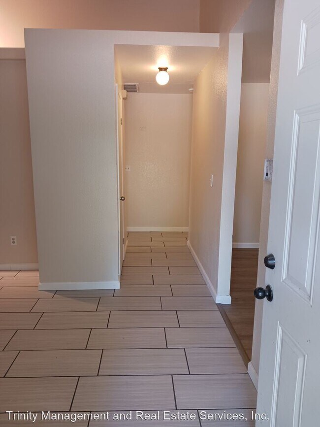 Foto del edificio - 4 br, 2 bath House - 2645 51st Avenue