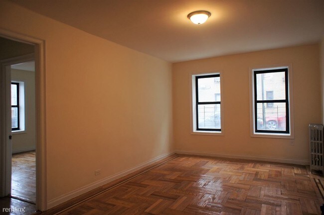 Building Photo - 1 br, 1 bath  - 2110 Bronx Park E