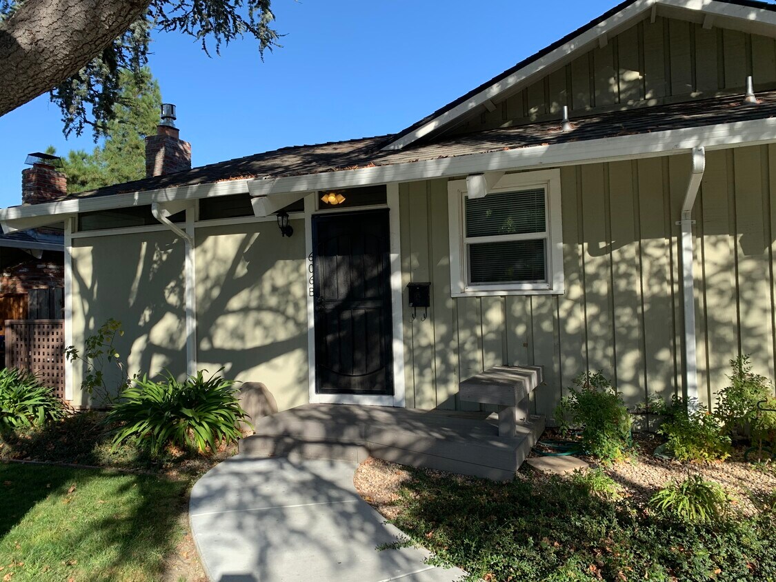 606 Millich Dr Unit B, San Jose, CA 95117 Condo for Rent in San Jose