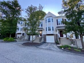 Building Photo - 2002 Larson Dr