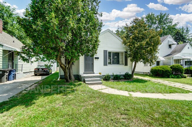 Foto del edificio - 818 Brookley Blvd