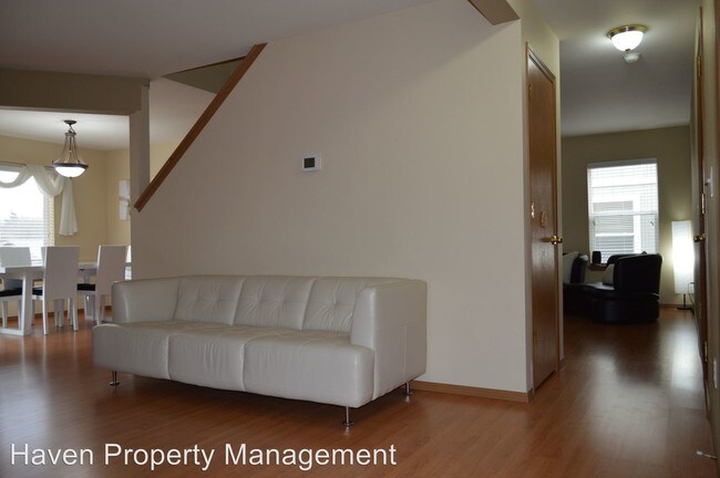 Foto del edificio - 2511 53rd Ave NE