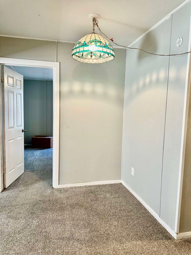 Building Photo - 1907 Avenue C