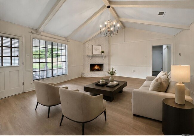 Building Photo - 4941 Pine Hill Dr