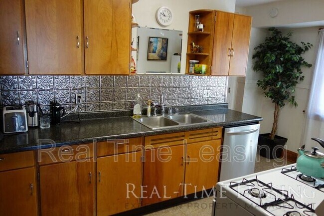 Foto del edificio - 3341 47th Ave S