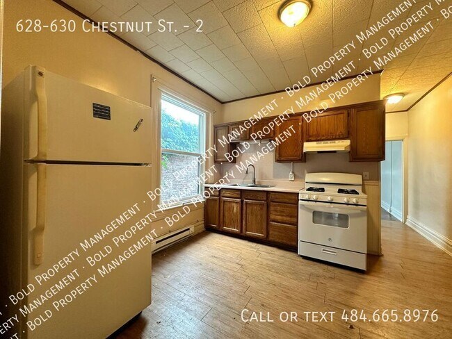 Foto del edificio - 628-630 Chestnut St.-2