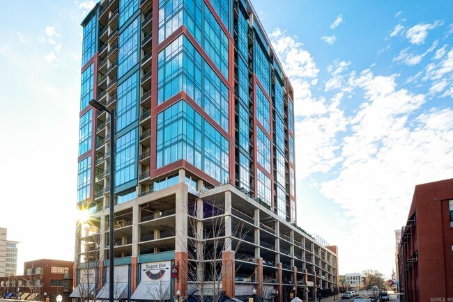 Foto del edificio - 315 Rock St