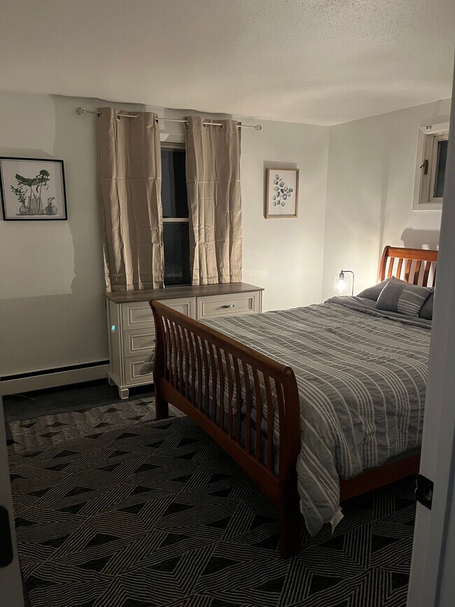 Foto del edificio - 809 Trumbull Dr