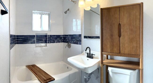 Foto del edificio - 4954 35th St