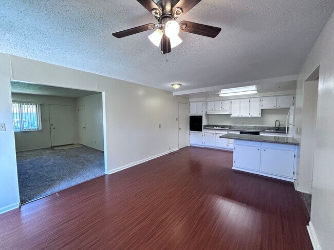 Foto del edificio - 3125-3127 Cottage Park Avenue