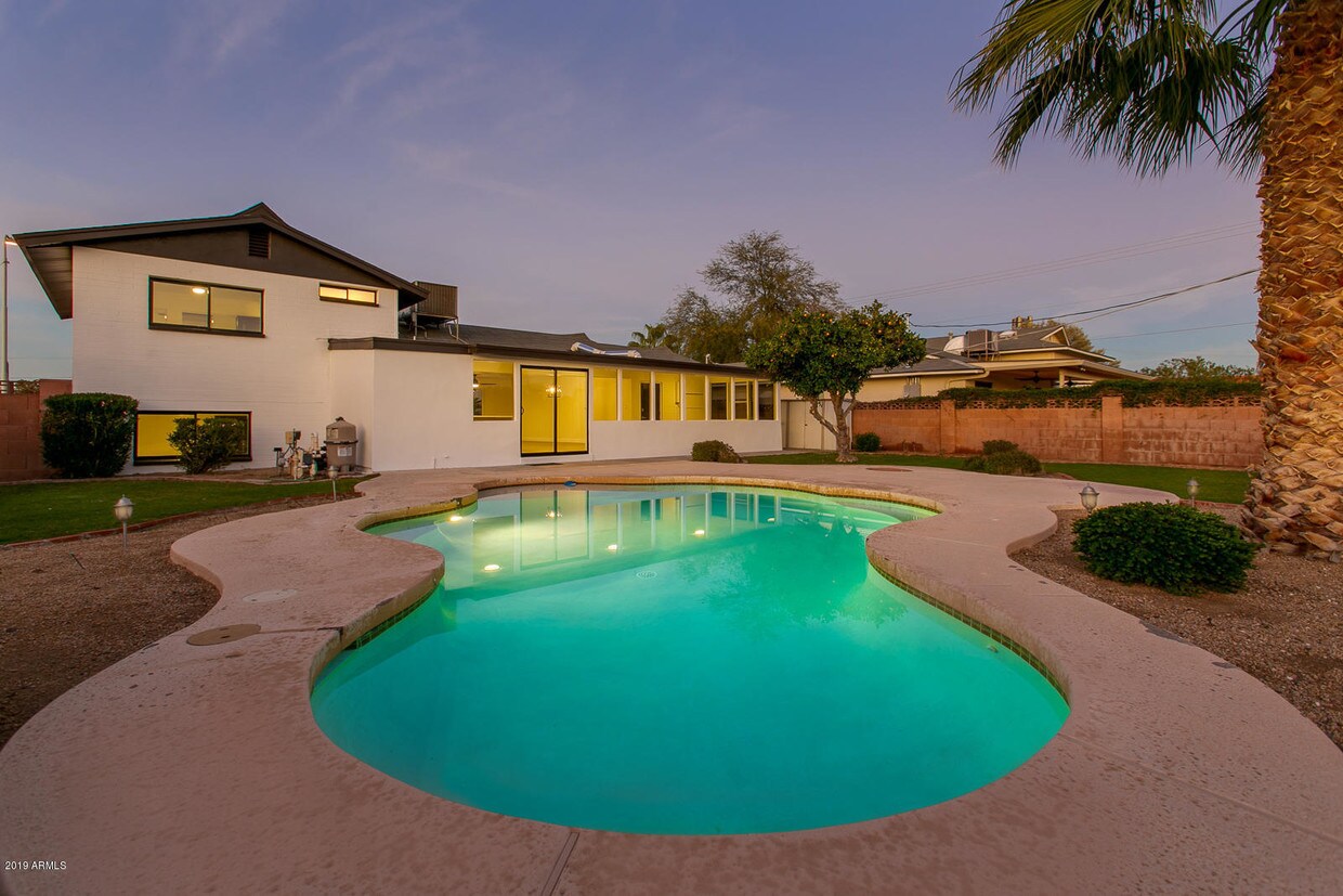 8737 E Lincoln Dr, Scottsdale, AZ 85250 House Rental in Scottsdale