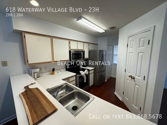 Building Photo - 618 Waterway Village Blvd