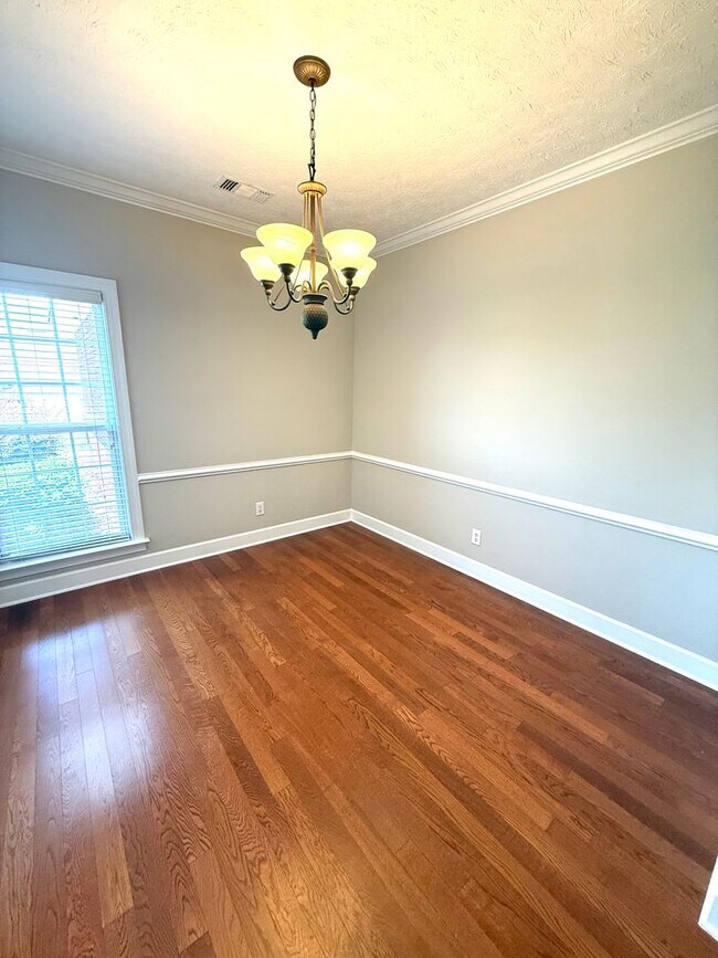 Foto del edificio - ** 4 bed 2 bath located by Prattville High...