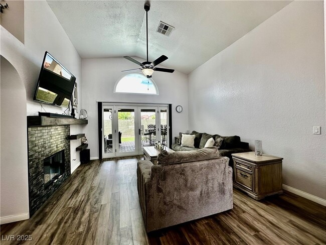 Building Photo - 41 Stone Cress Dr