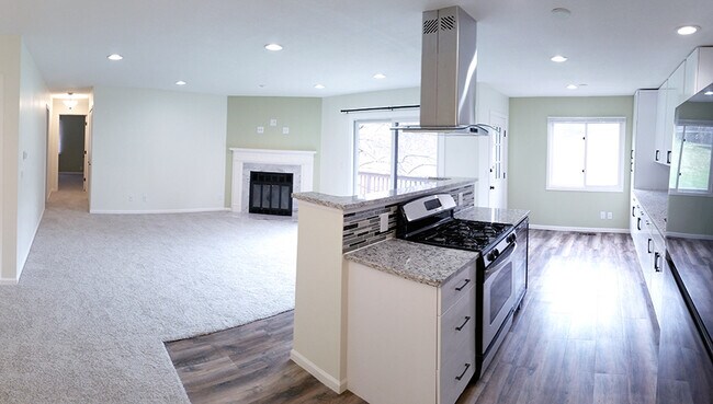 Building Photo - 6883 Langford Dr