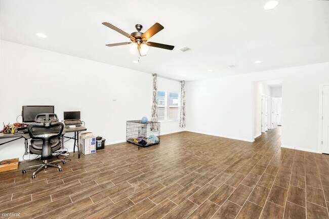 Foto del edificio - 3 br, 2.5 bath House - 1121 Esplanade Pkwy