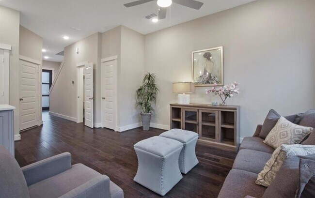 Building Photo - 12515 Holly Blue Ln