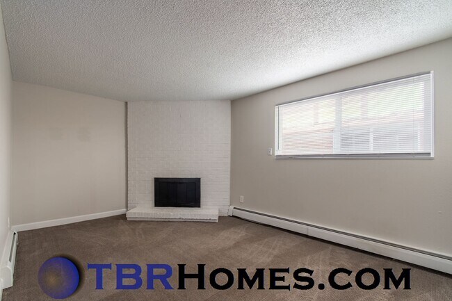 Building Photo - 8656 W 62nd Pl