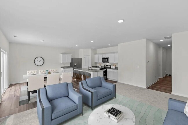 Foto del edificio - 7824 Blue Star Flower Ln