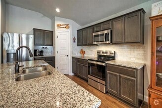 Building Photo - 21707 Crystal Way