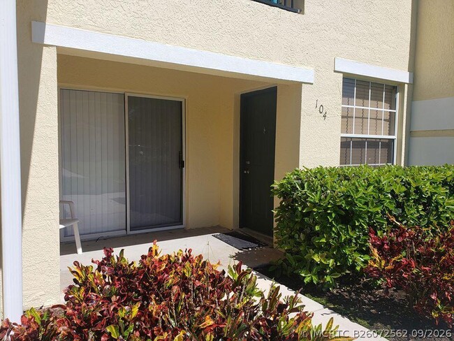 Foto del edificio - 104 SW Peacock Blvd