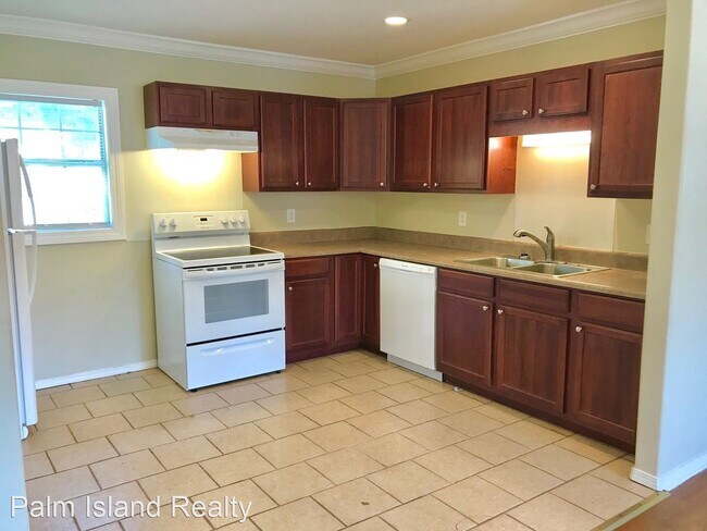 Foto del edificio - 4 br, 1.5 bath House - 106 Sikes Dr.