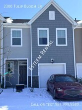 Building Photo - 2300 Tulip Bloom Ln