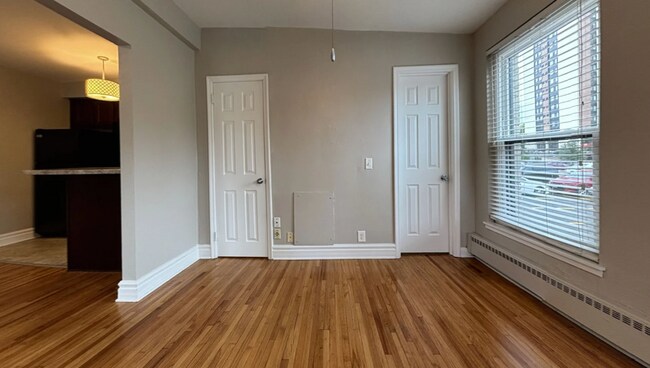 Foto del interior - 116 Oak Grove St – Oak Grove Downtown