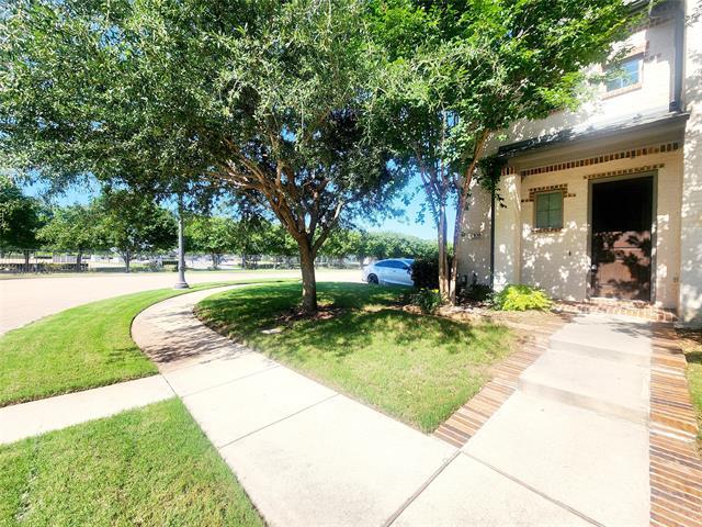 Foto principal - 838 Milton Way