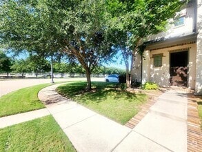 Building Photo - 838 Milton Way