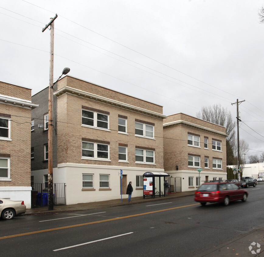 Foto del edificio - Morlee Court Apartments
