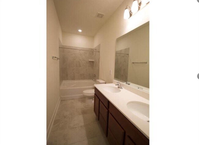 Building Photo - 2547 Honey Walnut Trl