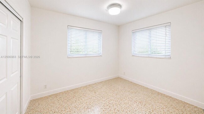 Foto del edificio - 3630 Percival Ave