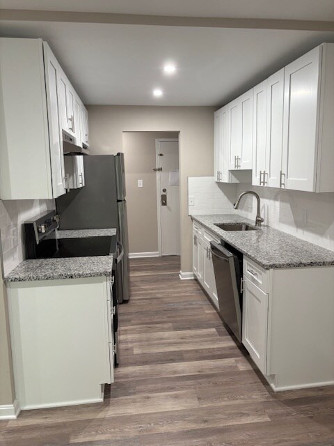Building Photo - 11611 Stoneview Sq