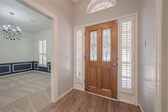 Foto del edificio - 16414 Avenfield Rd