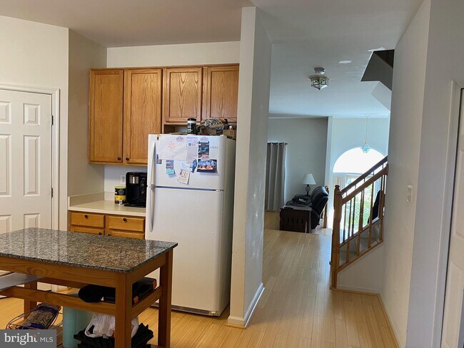 Building Photo - 21083 Rotunda Terrace
