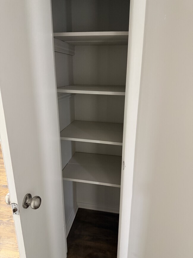 Foto del edificio - 194 E Biscayne Rd