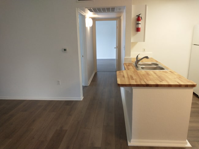 Building Photo - 127 Jules Dr