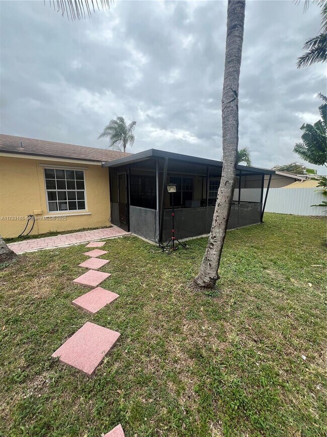 Foto del edificio - 13220 SW 86th Ln