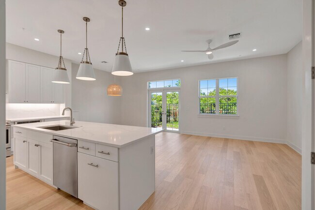 Foto del edificio - 150 Water Pointe Pl