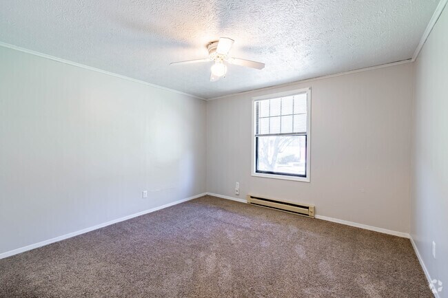 1 habitación, 1 baño - 576 pies cuadrados - Dormitorio principal - Cedargate Apartments