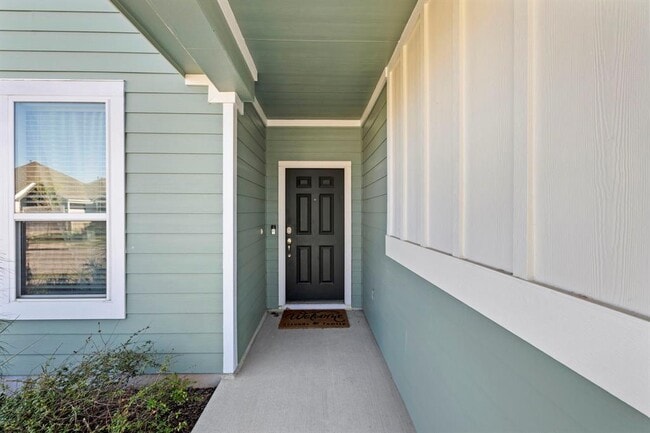 Building Photo - 11910 Clayton Creek Ave