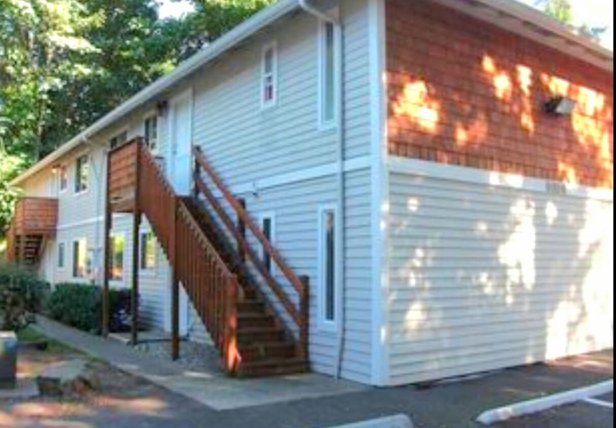 Primary Photo - 5024 212th St SW