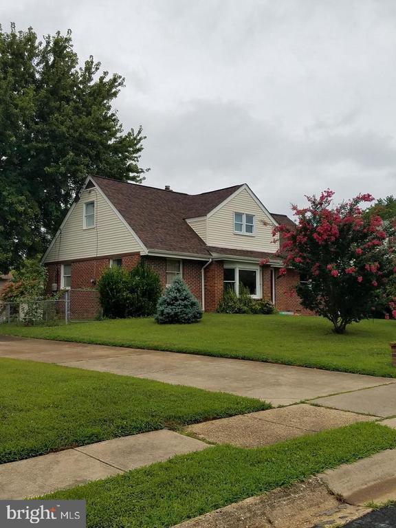 Building Photo - 6930 Columbia Dr