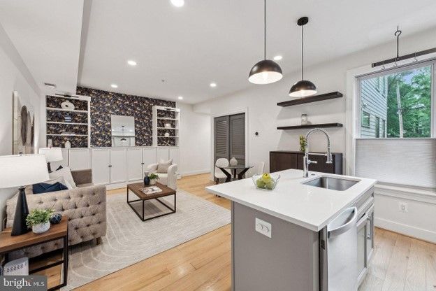 Foto del edificio - 811 Upshur St NW