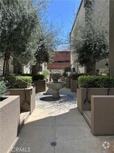 Building Photo - 80 N Raymond Ave