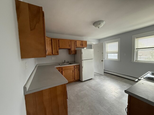 Building Photo - 527 Gallivan Blvd