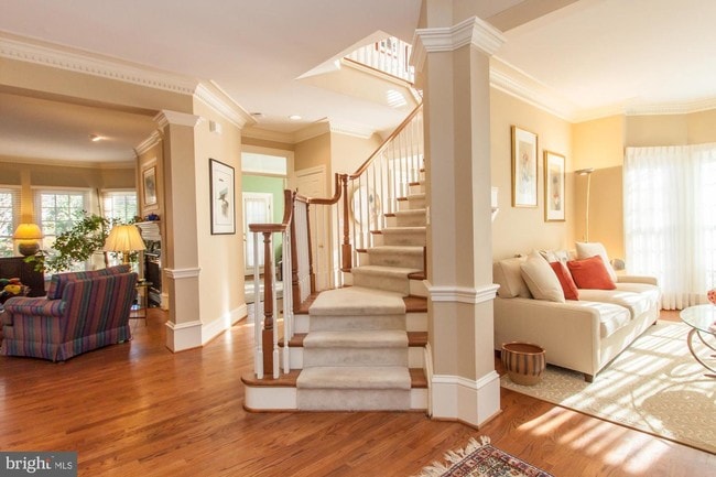 Building Photo - 619 Kings Cloister Cir