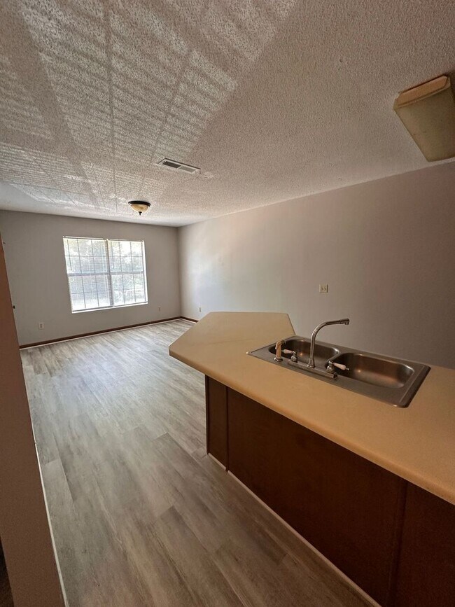Foto del edificio - 144 Gunter Ln