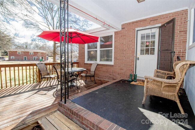 Building Photo - 1232 Ashbrook Pl